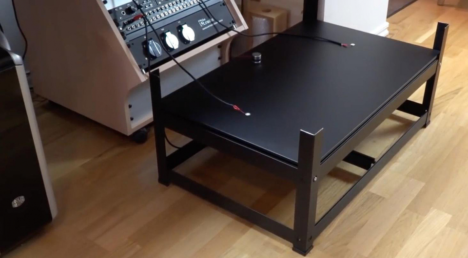 Plate-ревербератор из стола IKEA (видео)