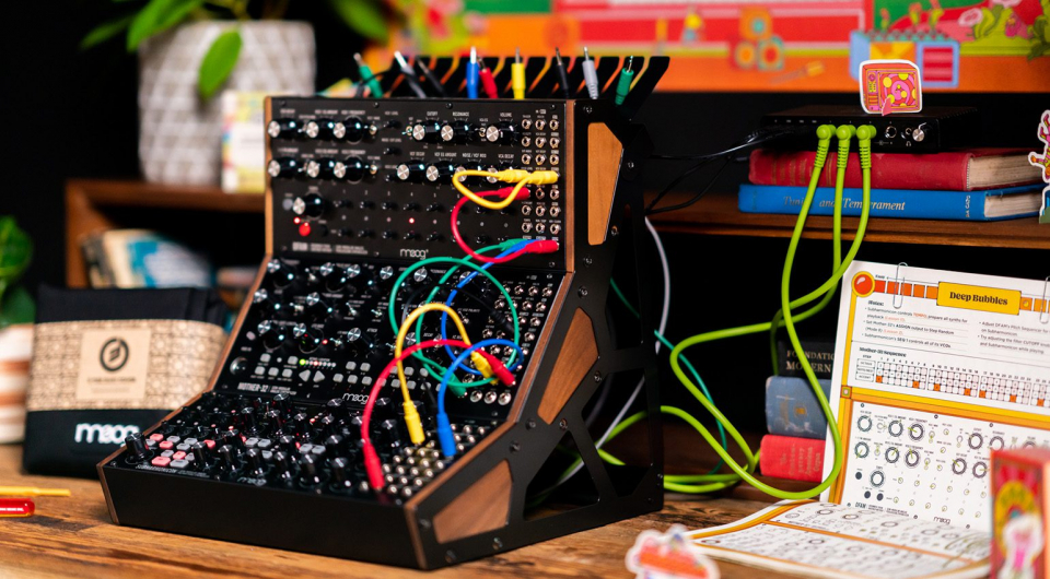 Наборы Moog Sound Studio - теперь с тремя синтезаторами