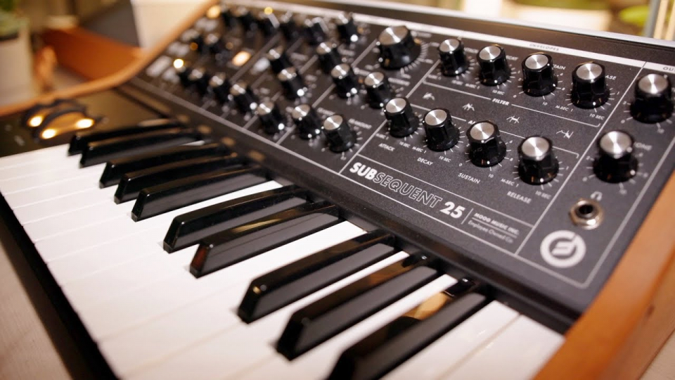 NAMM 2020: Moog Subsequent 25